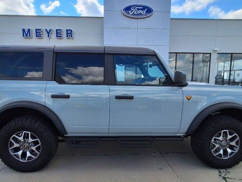 Used 2024 Ford Bronco Badlands AWD/4WD image 1