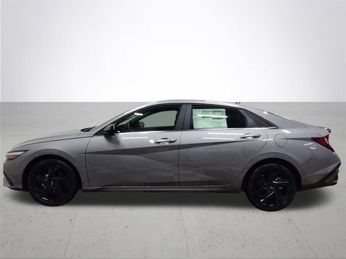 New 2026 Hyundai Elantra SEL Sport image 9