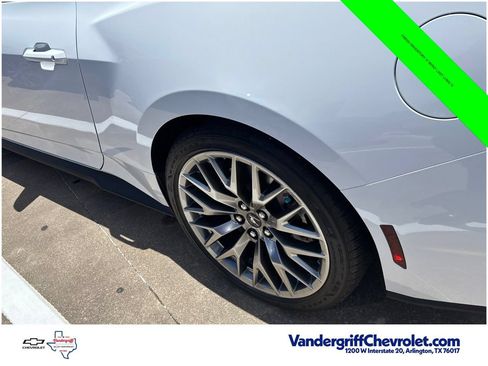 Used 2025 Ford Mustang GT Premium RWD image 6