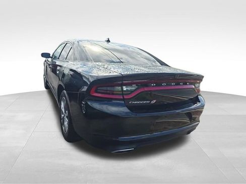 Used 2021 Dodge Charger SXT AWD/4WD image 4