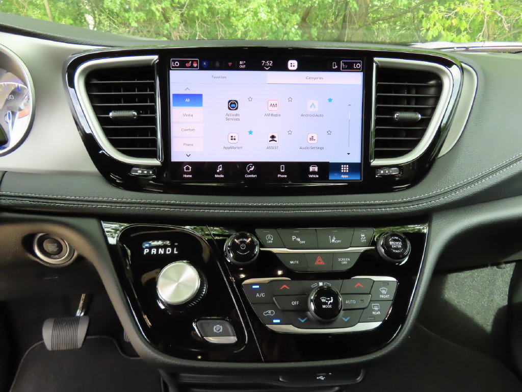 New 2027 Chrysler Pacifica Select FWD image 5