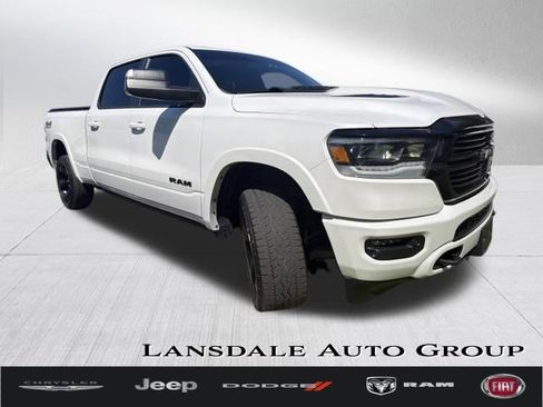 Used 2022 RAM 1500 Laramie AWD/4WD image 1