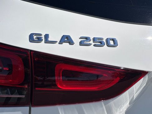 Used 2023 Mercedes-Benz GLA 250 image 38