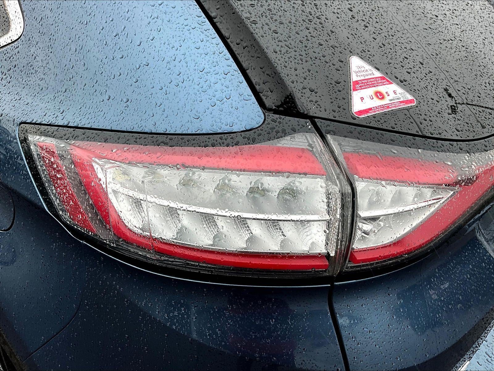Used 2018 Ford Edge SEL FWD image 23