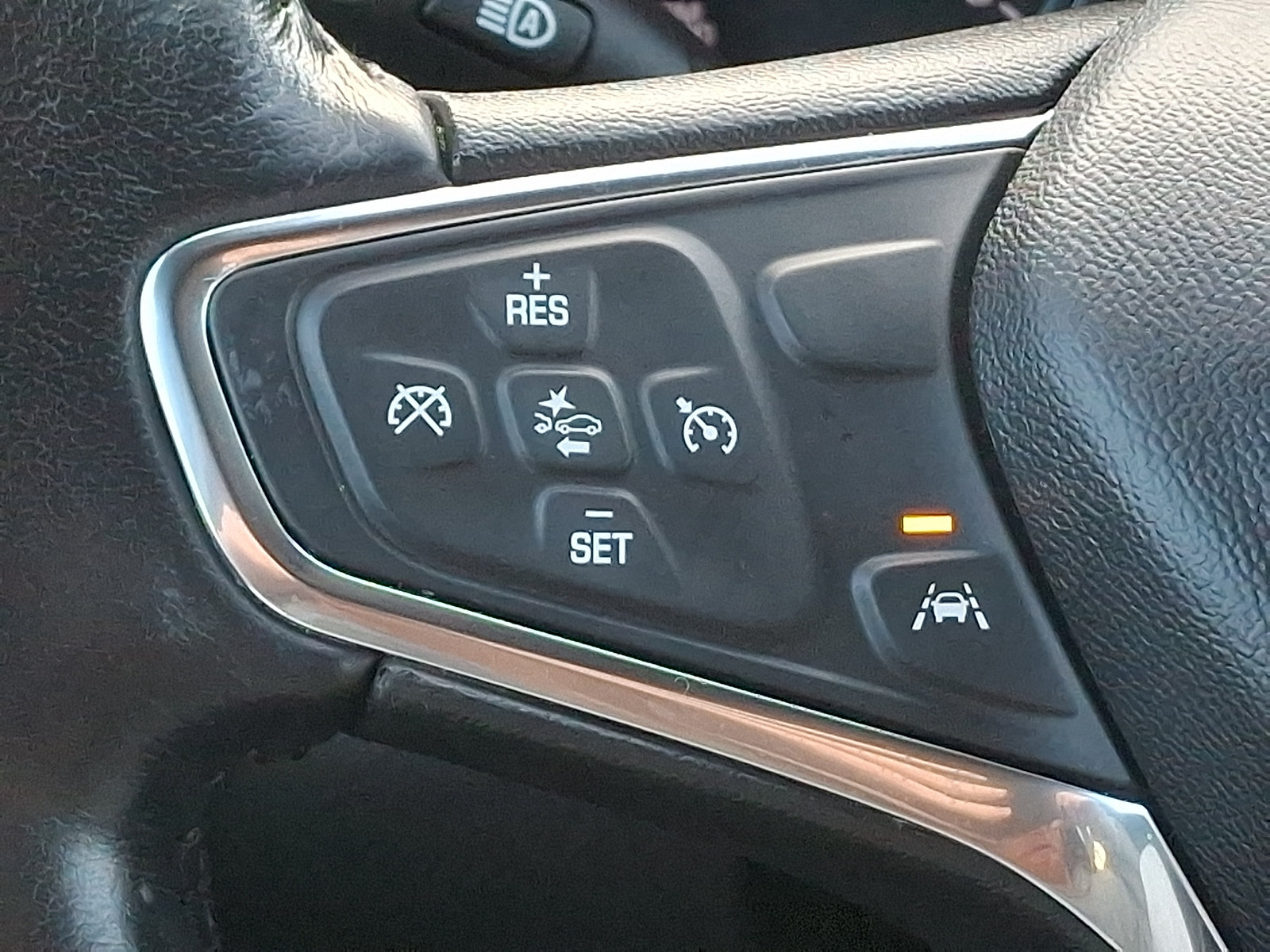 Used 2020 Chevrolet Equinox LT AWD/4WD image 21