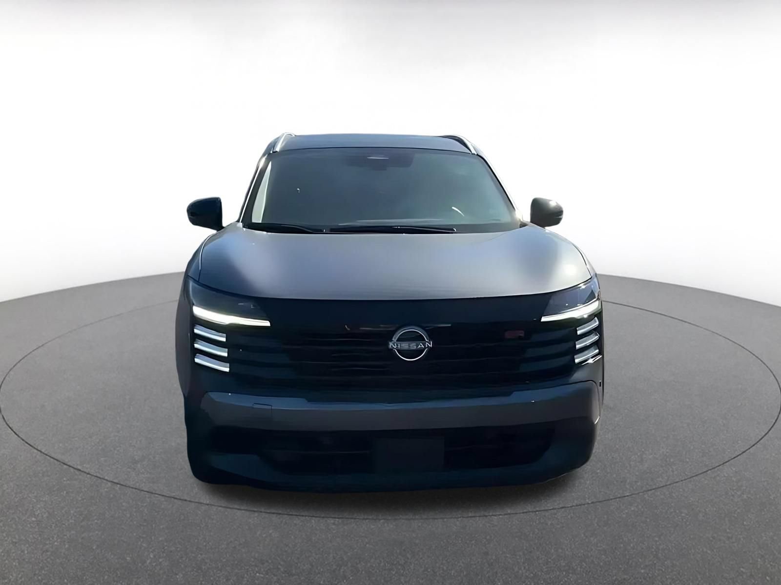 Used 2026 Nissan Kicks SR FWD image 4