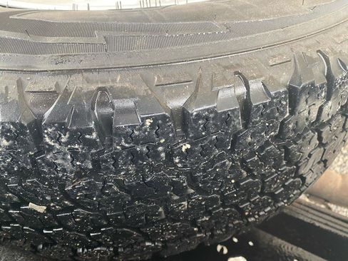 Used 2012 Ford E-350 and Econoline 350 Extended Super Duty w/ Insulation Pkg image 10