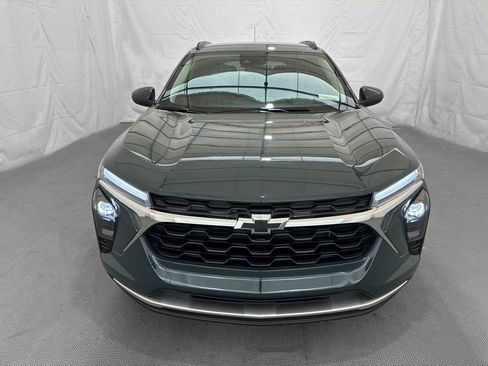 Used 2026 Chevrolet Trax LT w/ Driver Confidence Package FWD image 2