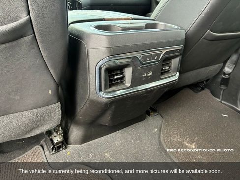 Used 2024 Chevrolet Silverado 2500 High Country AWD/4WD image 19