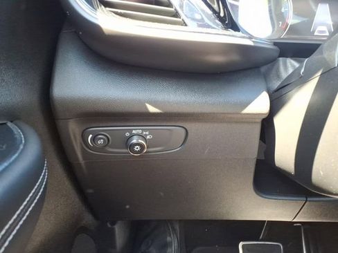 Used 2023 Buick Envision Essence w/ Sport Touring Package AWD/4WD image 14