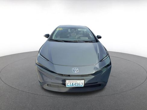Used 2025 Toyota Prius LE image 2