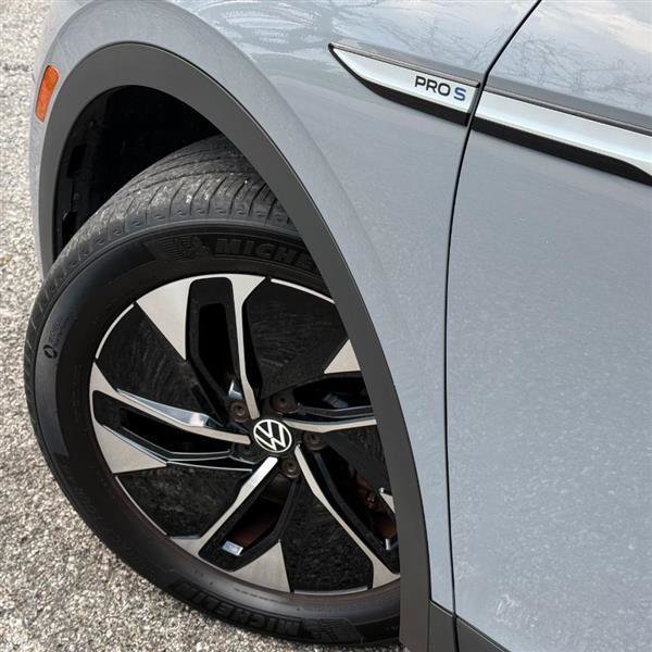 Used 2021 Volkswagen ID.4 Pro S RWD image 17