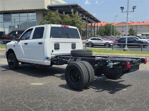 New 2026 RAM 3500 Tradesman AWD/4WD image 7