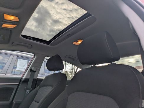 Used 2017 Hyundai Elantra Value Edition image 19