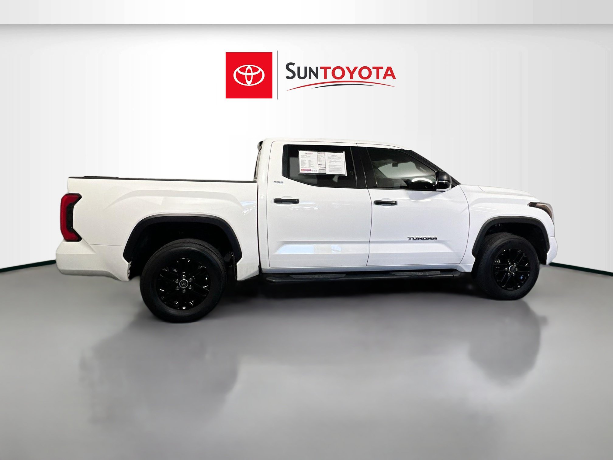 Used 2023 Toyota Tundra SR5 w/ SR5 Convenience Package AWD/4WD image 2