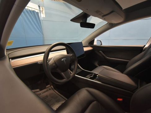 Used 2020 Tesla Model Y Performance image 2