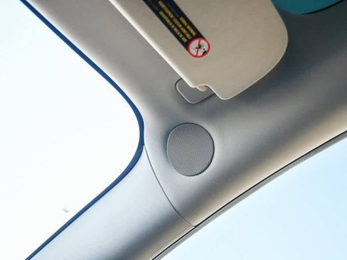 Used 2019 Tesla Model 3 Mid Range image 26