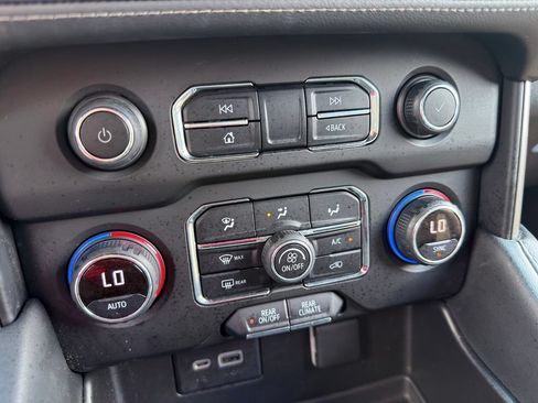 Used 2021 Chevrolet Tahoe LS AWD/4WD image 43