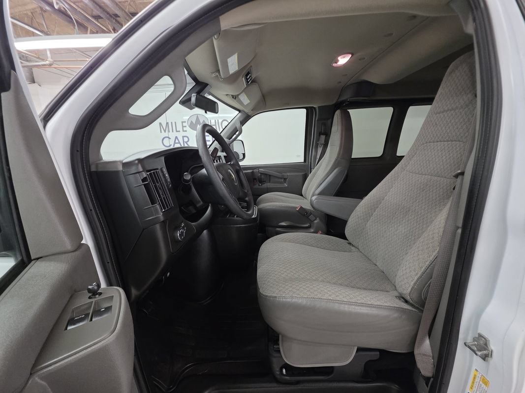 Used 2024 Chevrolet Express 3500 LT w/ LT Preferred Equipment Group RWD image 19