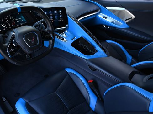 Used 2023 Chevrolet Corvette Stingray Premium Cpe w/ Z51 Performance Package RWD image 13