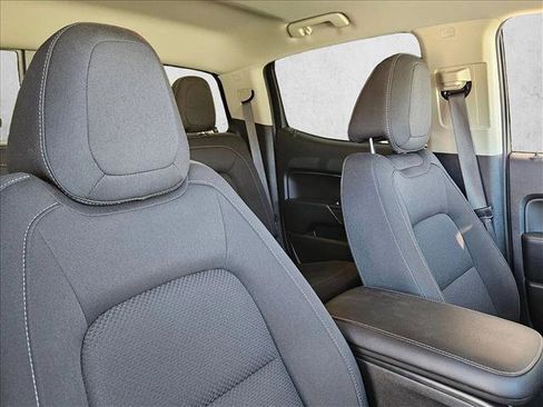 Used 2022 Chevrolet Colorado LT w/ LT Convenience Package image 21