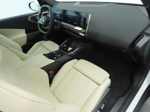 Certified 2025 BMW X3 xDrive30i w/ Convenience Package image 18