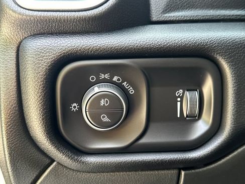 Certified 2025 RAM 2500 Big Horn AWD/4WD image 28