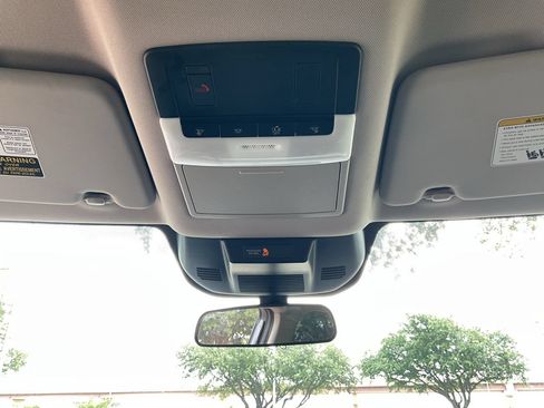 Used 2025 Nissan Rogue SV FWD image 14