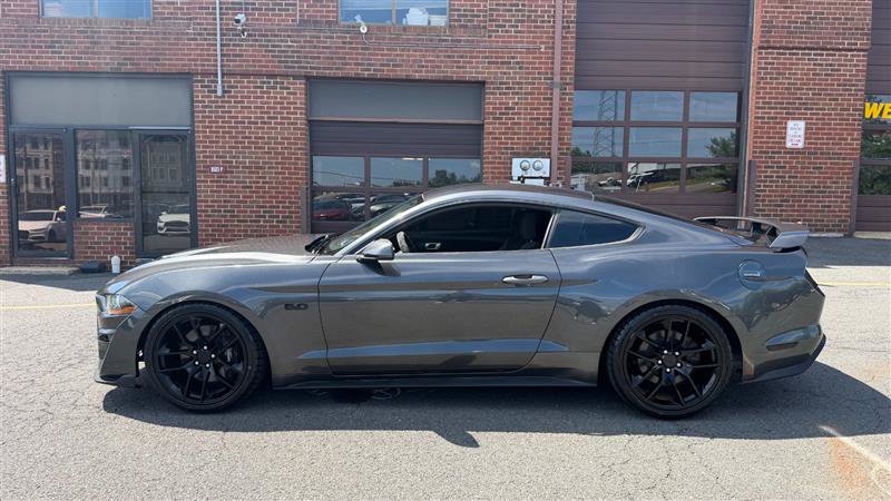 Used 2018 Ford Mustang GT RWD image 14