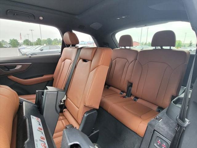 Certified 2025 Audi Q7 3.0T Prestige AWD/4WD image 13
