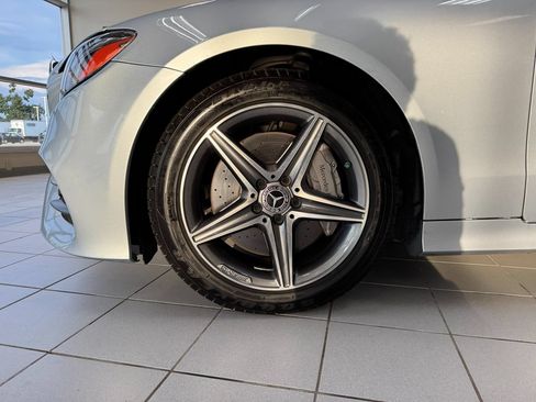 Used 2019 Mercedes-Benz E 450 4MATIC Cabriolet image 61