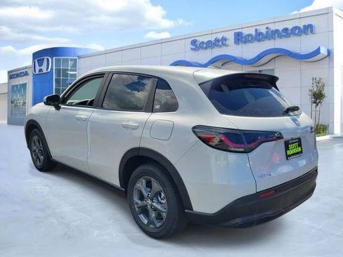 New 2026 Honda HR-V LX image 3