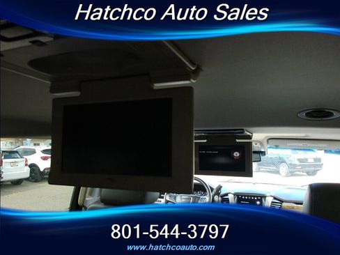 Used 2016 GMC Yukon XL Denali w/ Open Road Package AWD/4WD image 19