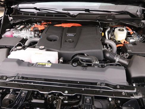 New 2026 Toyota Tundra Platinum AWD/4WD image 29