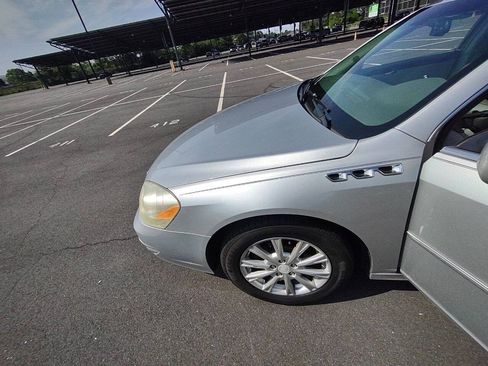 Used 2010 Buick Lucerne CXL w/ Driver Confidence Package FWD image 26