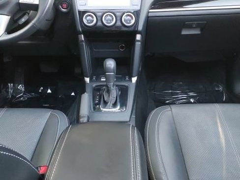 Used 2017 Subaru Forester 2.5i Touring AWD/4WD image 22
