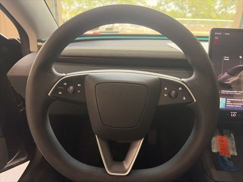 Used 2025 Tesla Model 3 RWD image 13