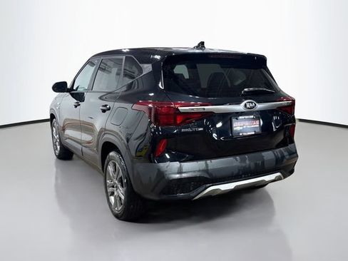 Used 2021 Kia Seltos LX AWD/4WD image 8
