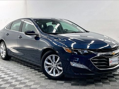 Used 2021 Chevrolet Malibu LT FWD image 11