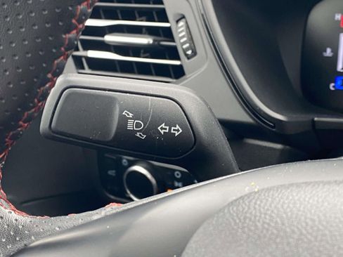 Used 2024 Ford Escape ST-Line image 26