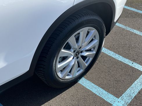 Used 2020 Mercedes-Benz GLC 300 4MATIC image 25