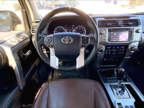 Used 2014 Toyota 4Runner Limited image 6