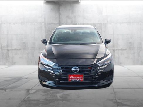 New 2025 Nissan Versa SR w/ Trunk Package image 4