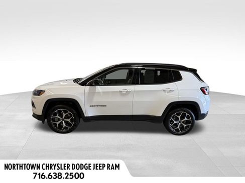 Used 2025 Jeep Compass Limited image 2