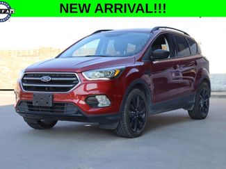 Used 2018 Ford Escape SE w/ SE Sport Appearance Package AWD/4WD video 1