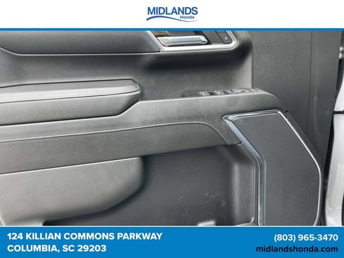 Used 2023 Chevrolet Silverado 1500 RST AWD/4WD image 17