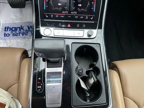 Used 2019 Audi Q8 Prestige w/ Luxury Package image 20