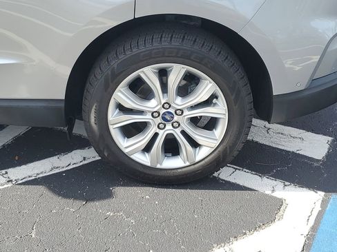 Used 2020 Ford Edge Titanium w/ Equipment Group 301A image 13