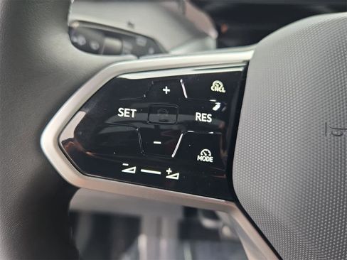 New 2025 Volkswagen ID. Buzz Pro S Plus image 24