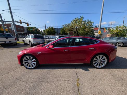 Used 2013 Tesla Model S Performance RWD image 9